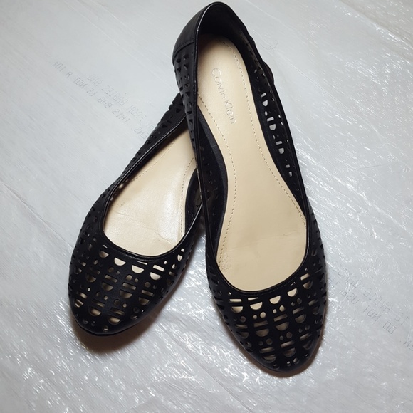 Calvin Klein Shoes - Calvin Klein black flats